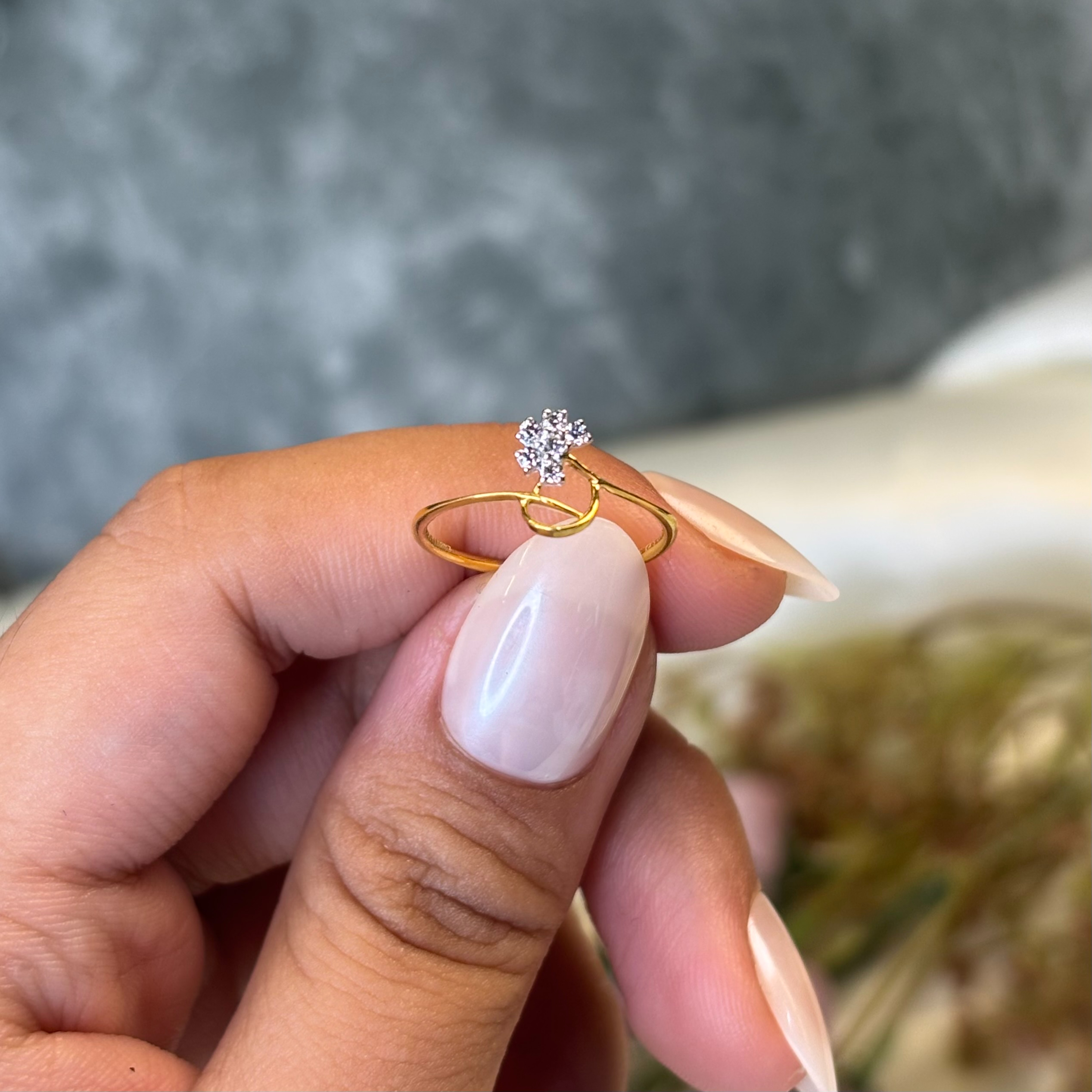 DIAMOND RING ( 9KT GOLD)