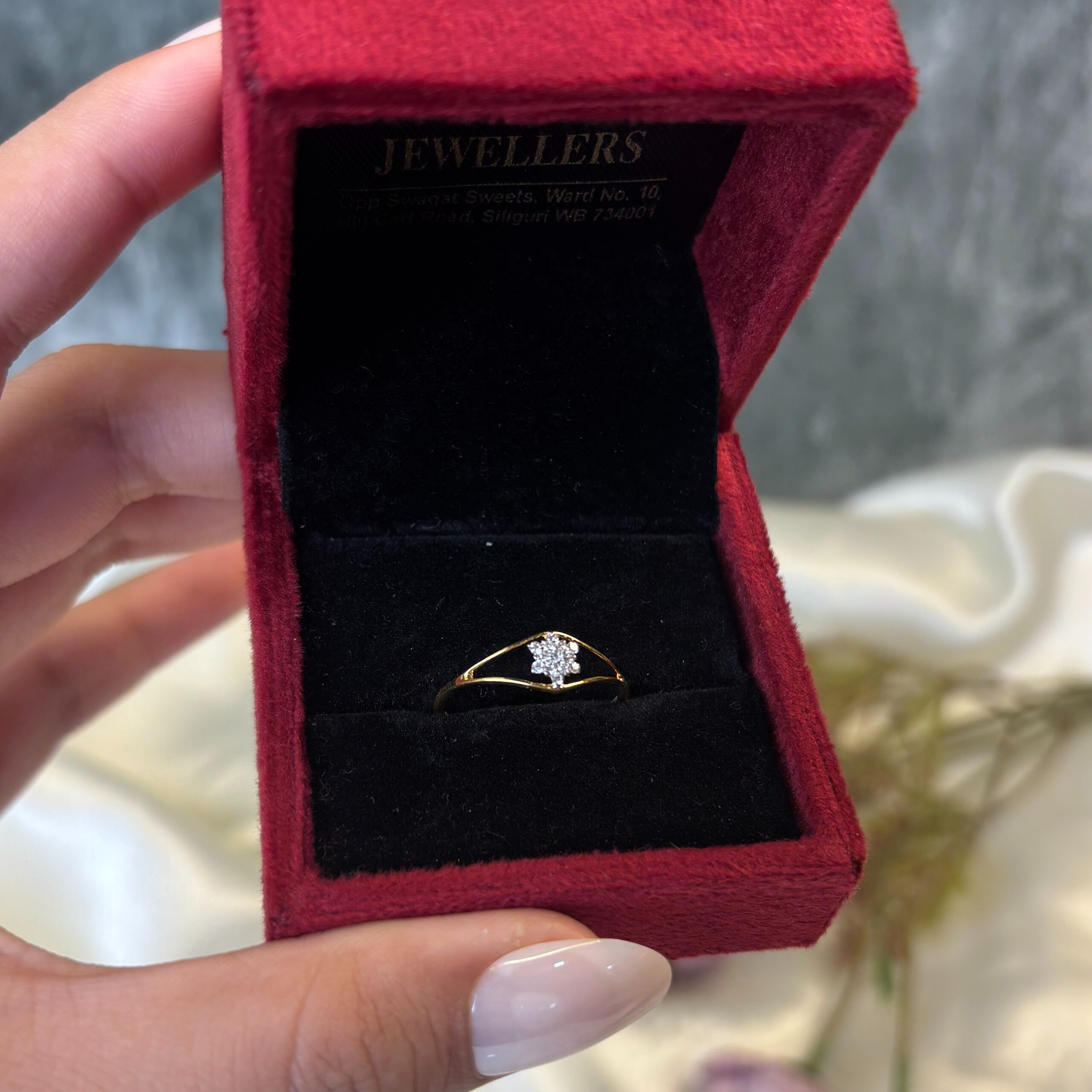 DIAMOND RING ( 9KT GOLD)