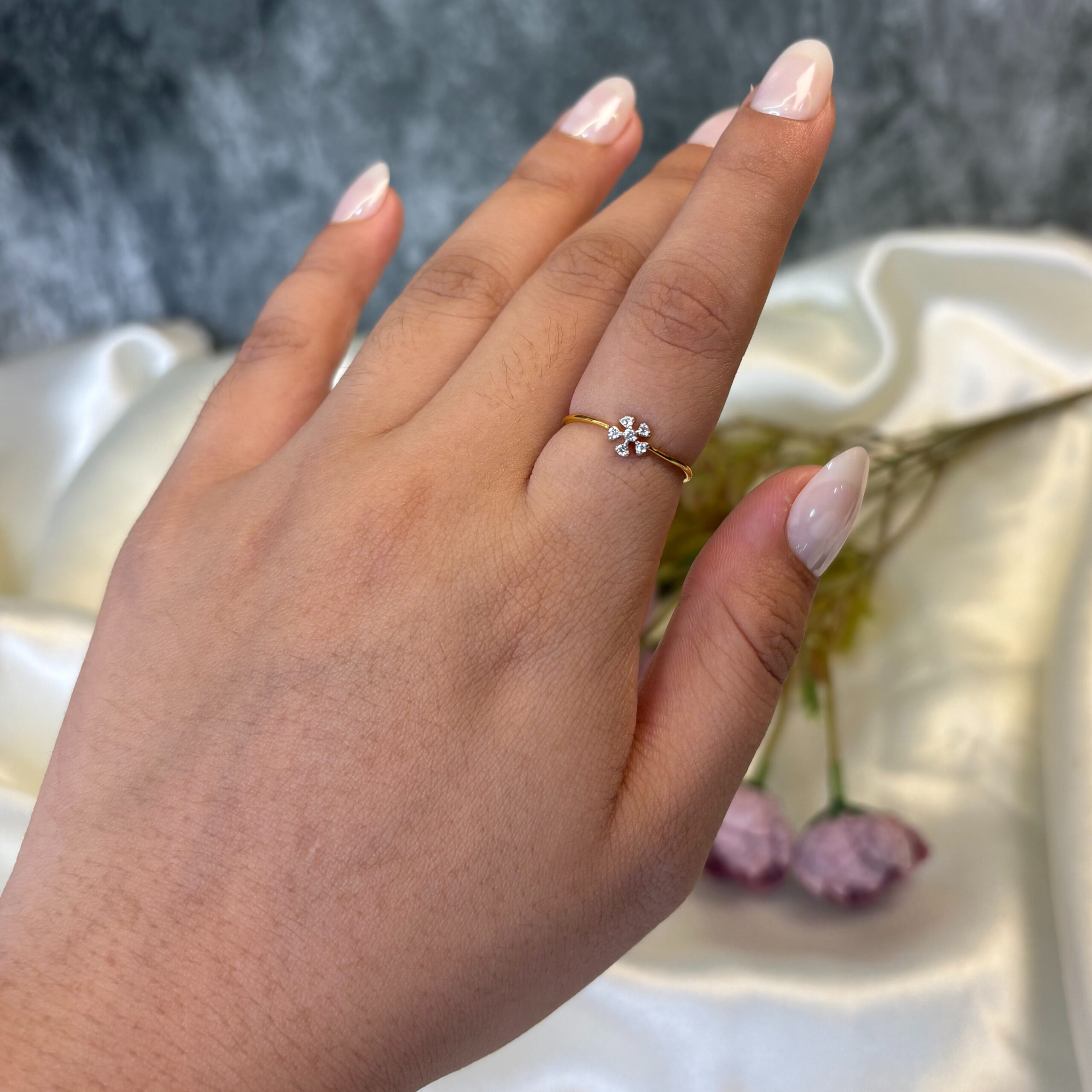 DIAMOND RING ( 9KT GOLD)