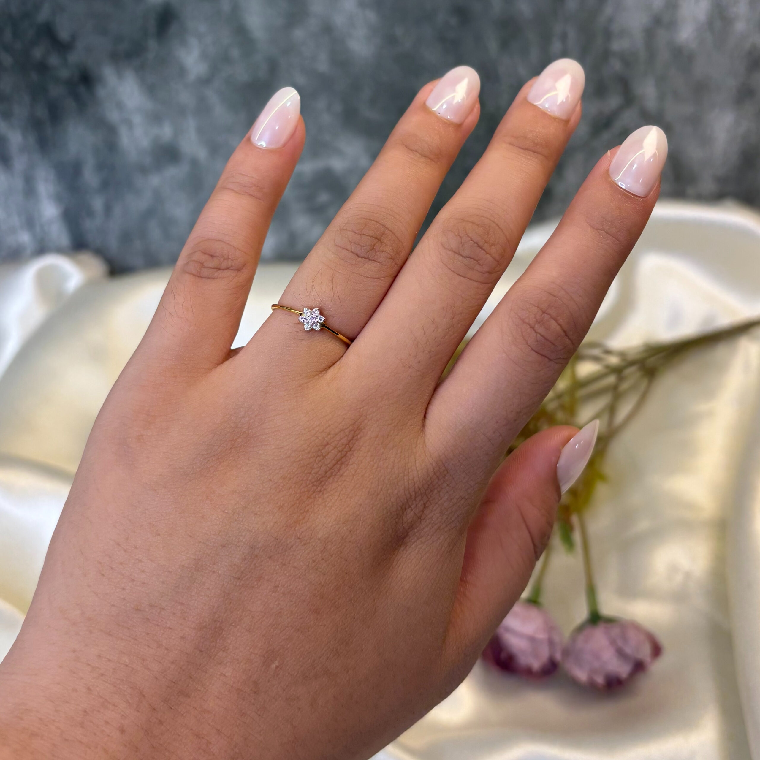 DIAMOND RING ( 9KT GOLD)