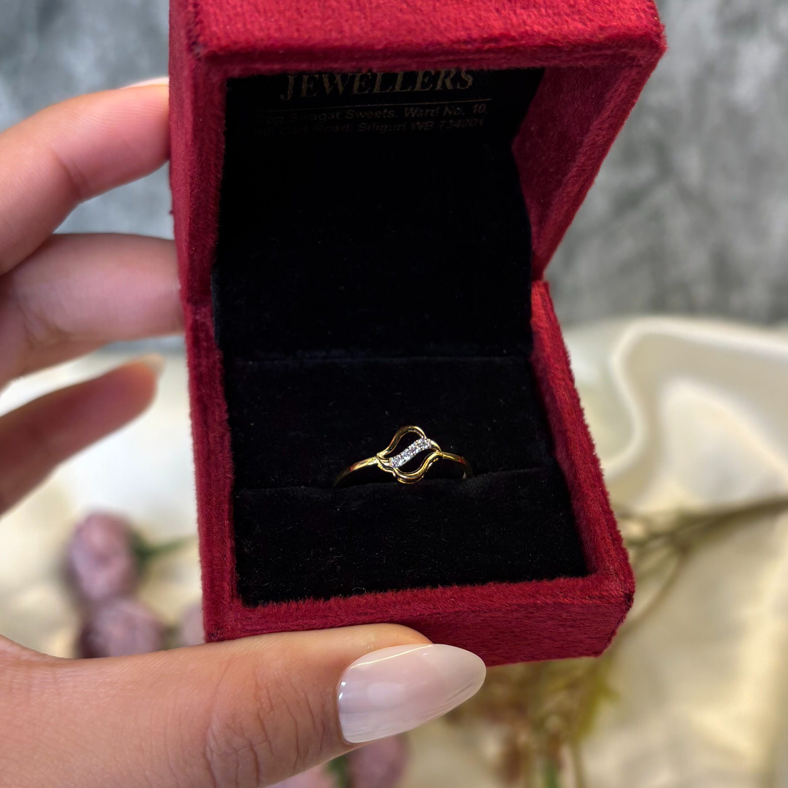 DIAMOND RING ( 9KT GOLD)