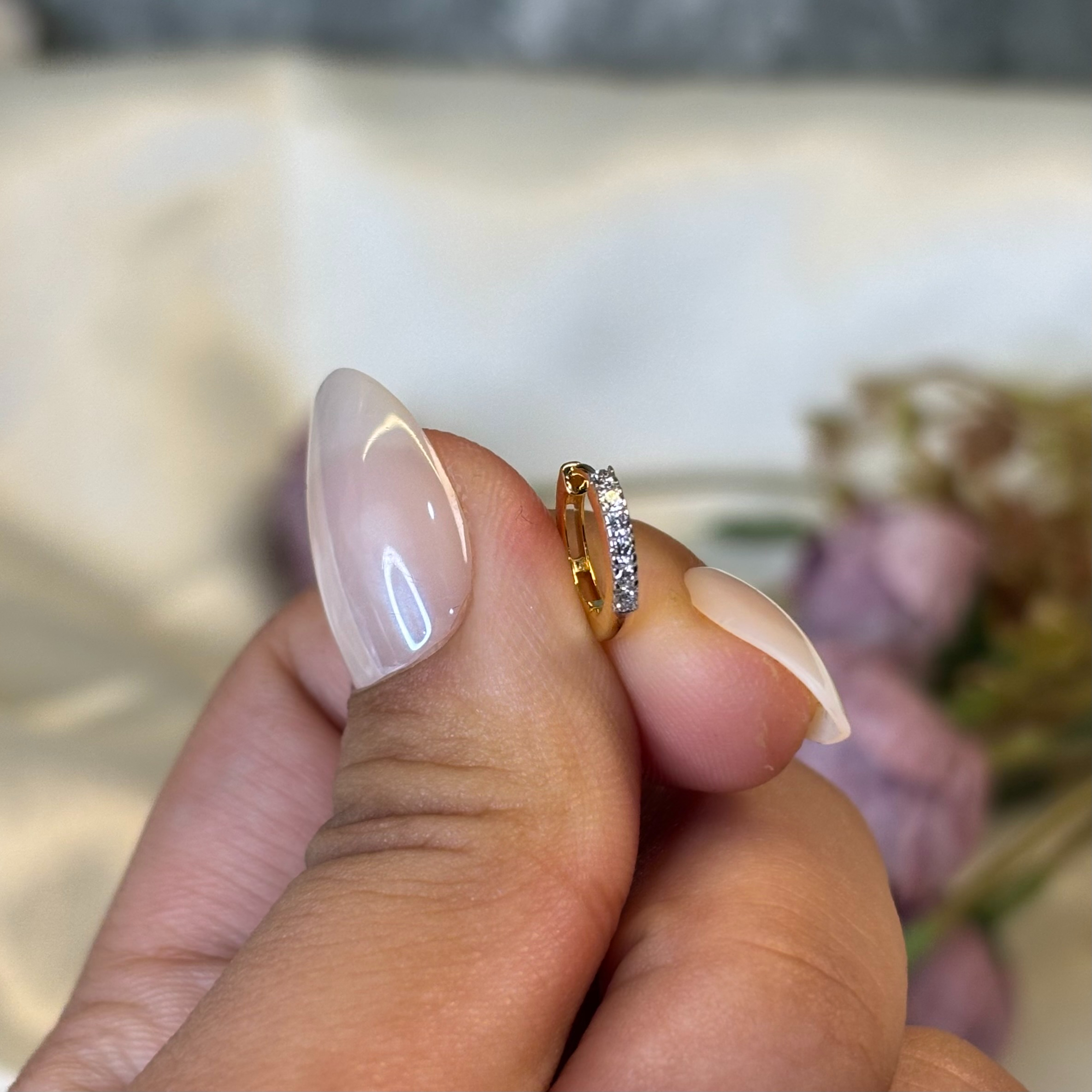DIAMOND NOSERING ( 18KT GOLD)