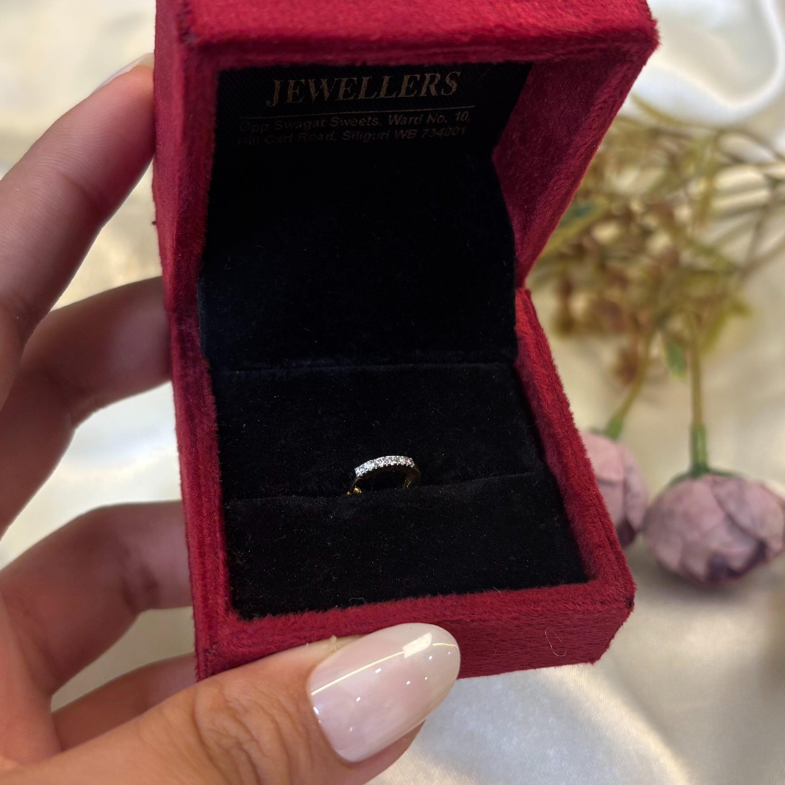 DIAMOND NOSERING ( 18KT GOLD)
