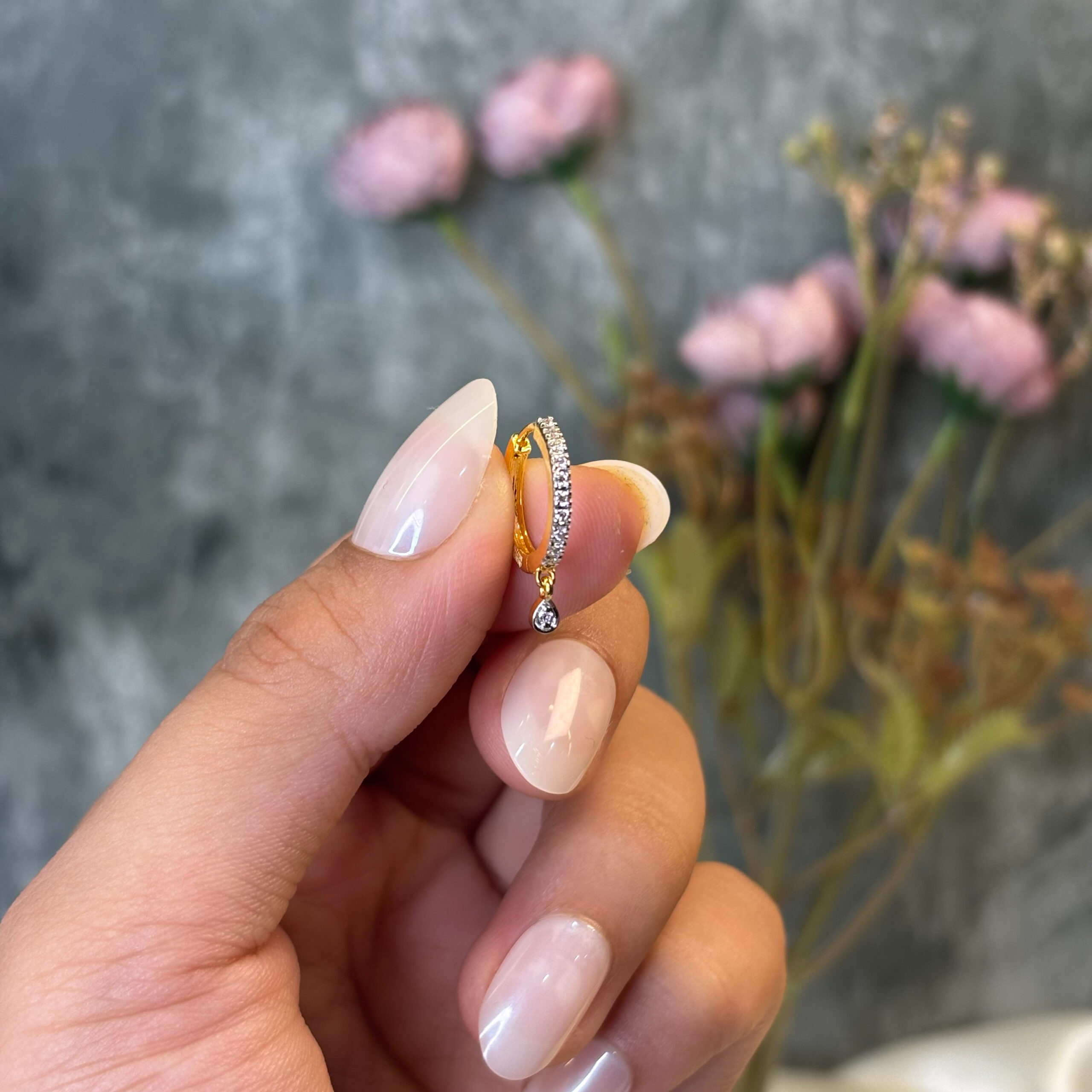 DIAMOND EARRING ( 18KT GOLD)
