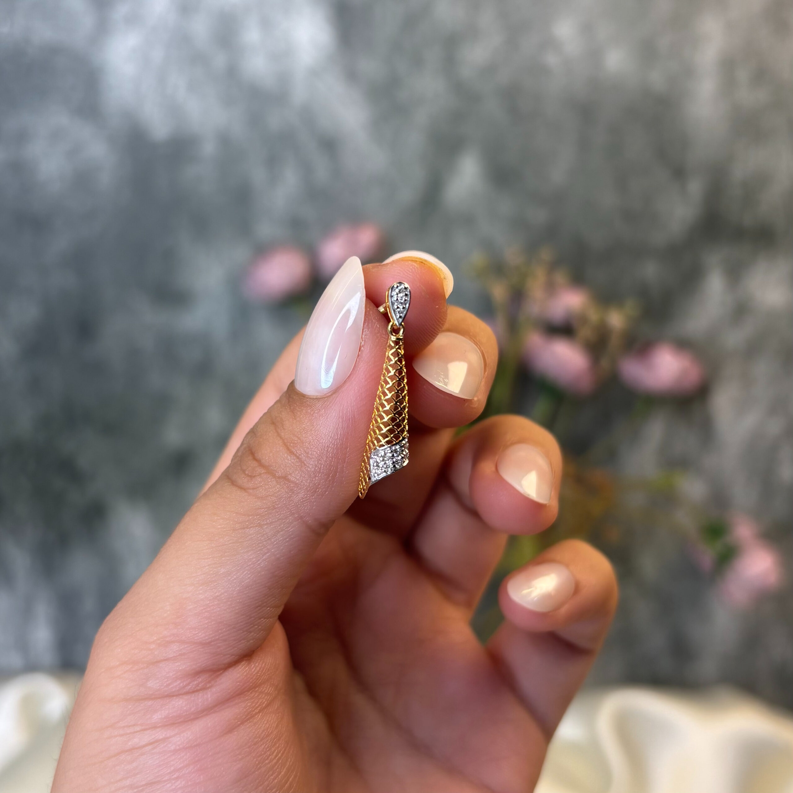 DIAMOND EARRING ( 18KT GOLD)