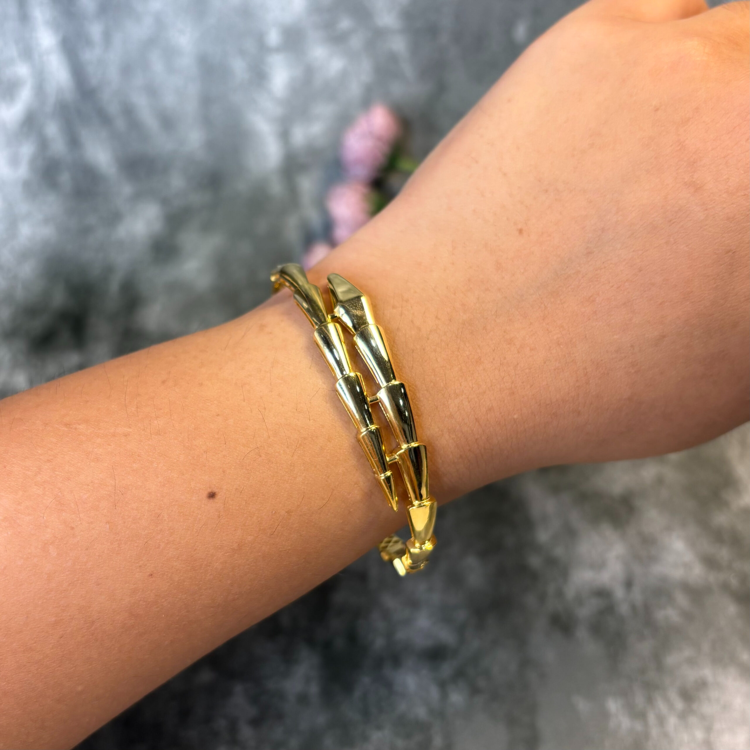 BANGLE ( 9KT GOLD)