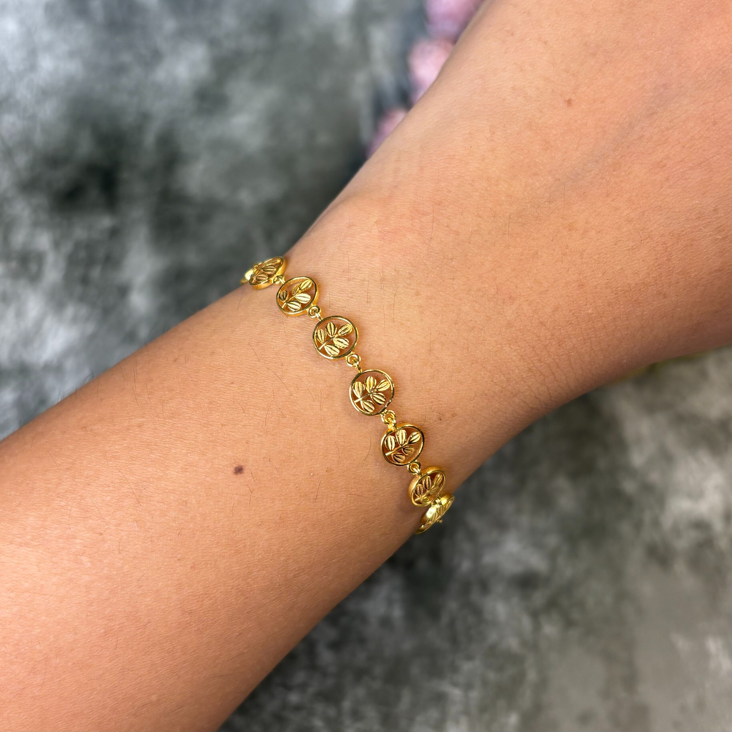 BRACELET ( 9KT GOLD)