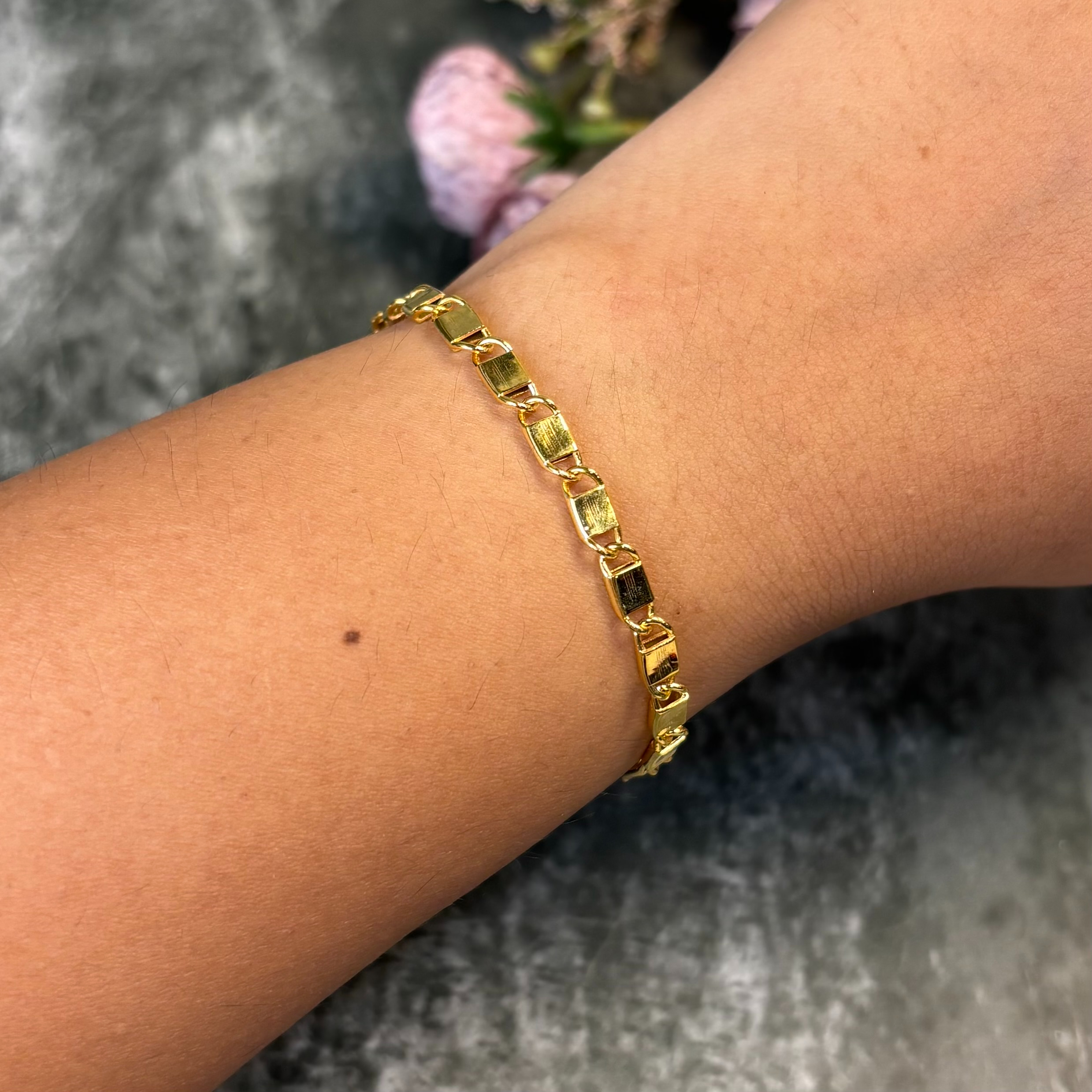 BRACELET ( 9KT GOLD)
