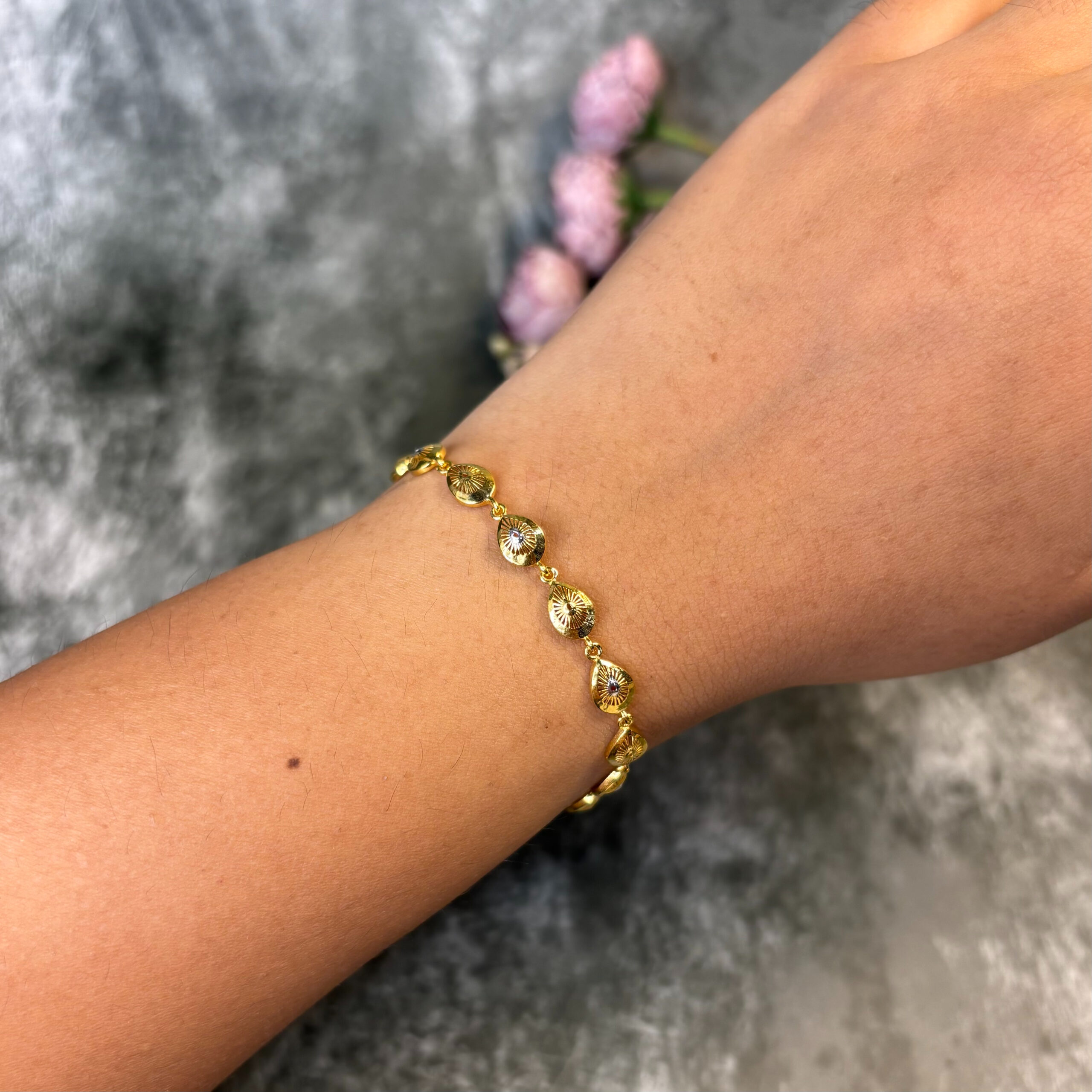 BRACELET ( 9KT GOLD)