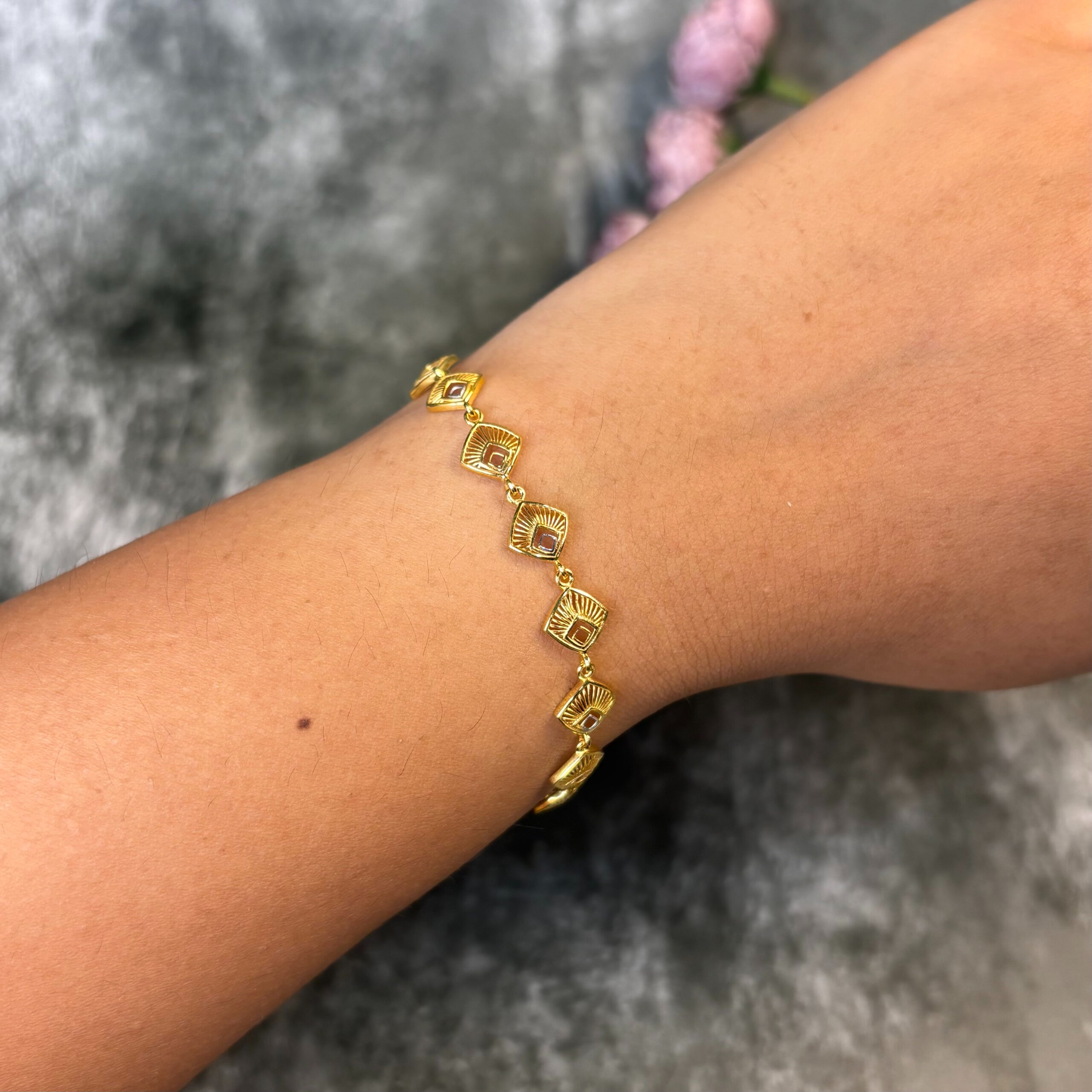 BRACELET ( 9KT GOLD)