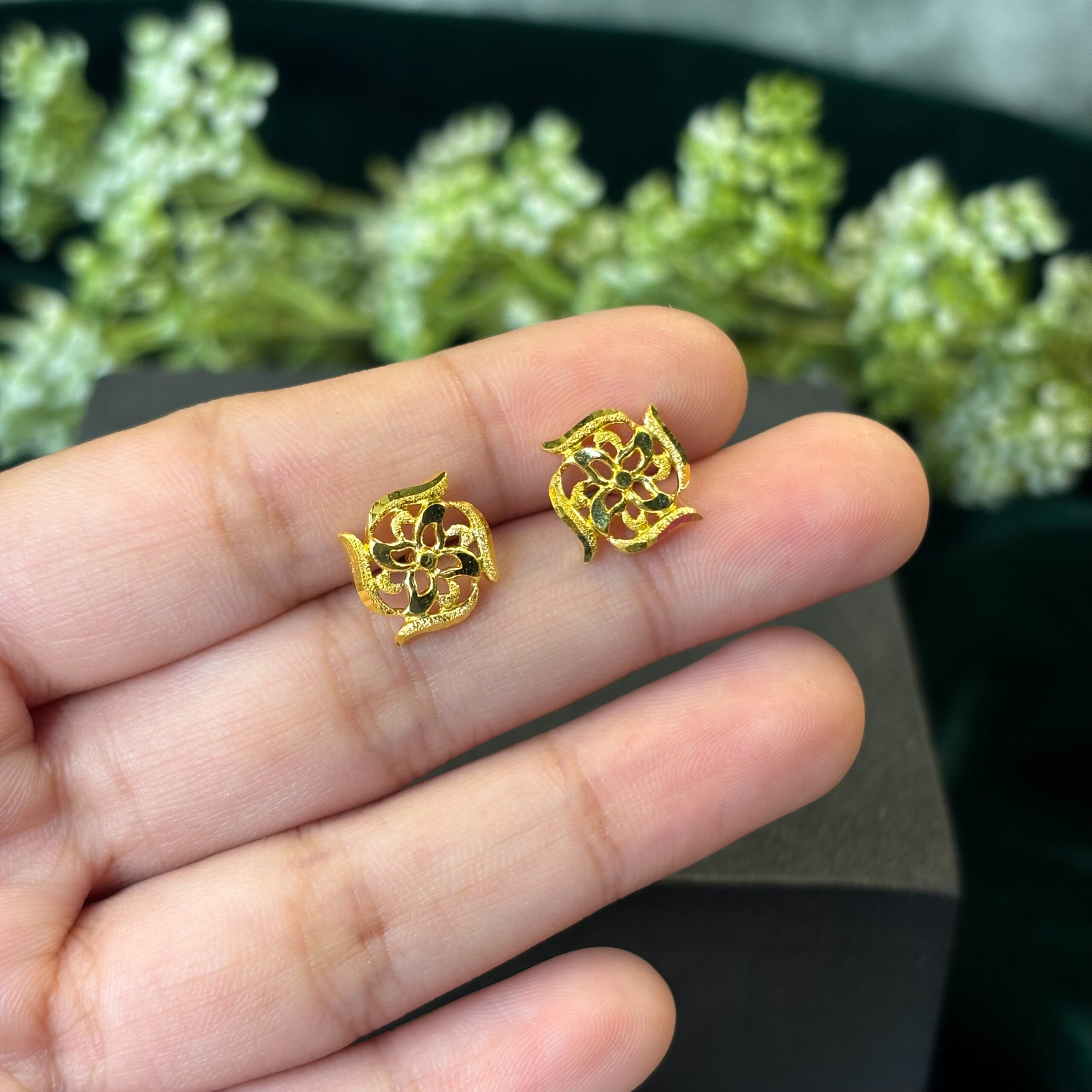 EARRING ( 24KT GOLD)