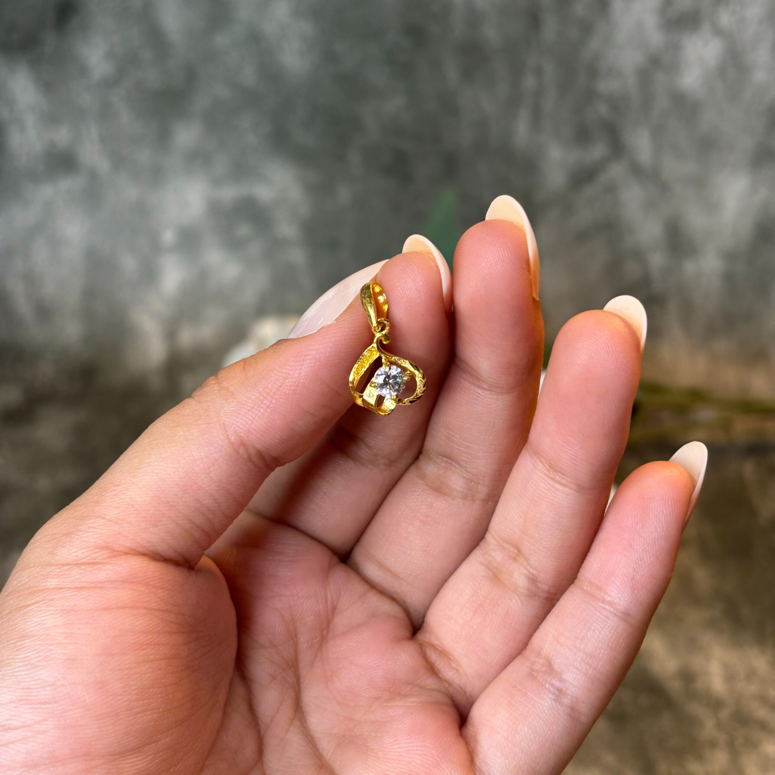 PENDENT ( 24KT GOLD)