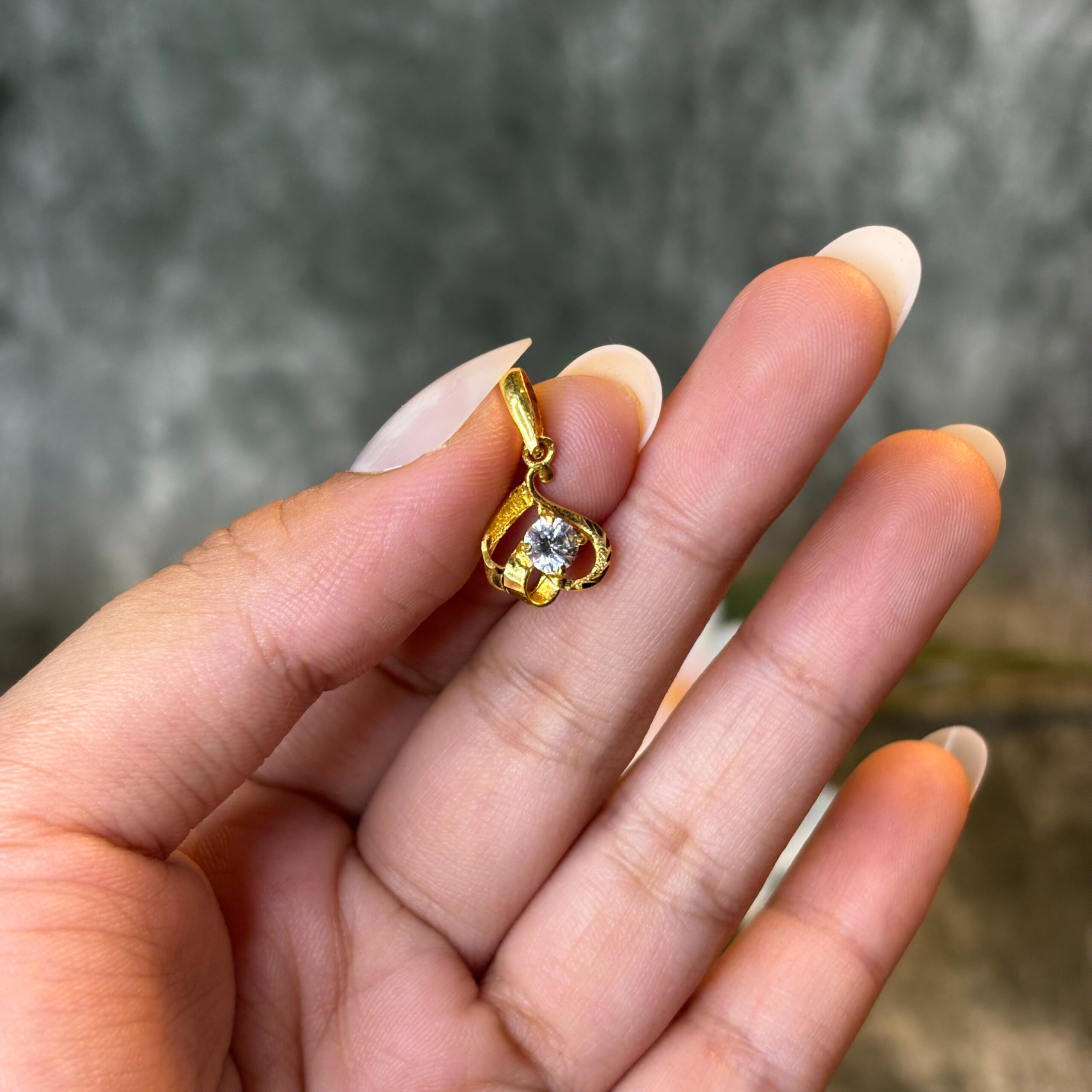 PENDENT ( 24KT GOLD)