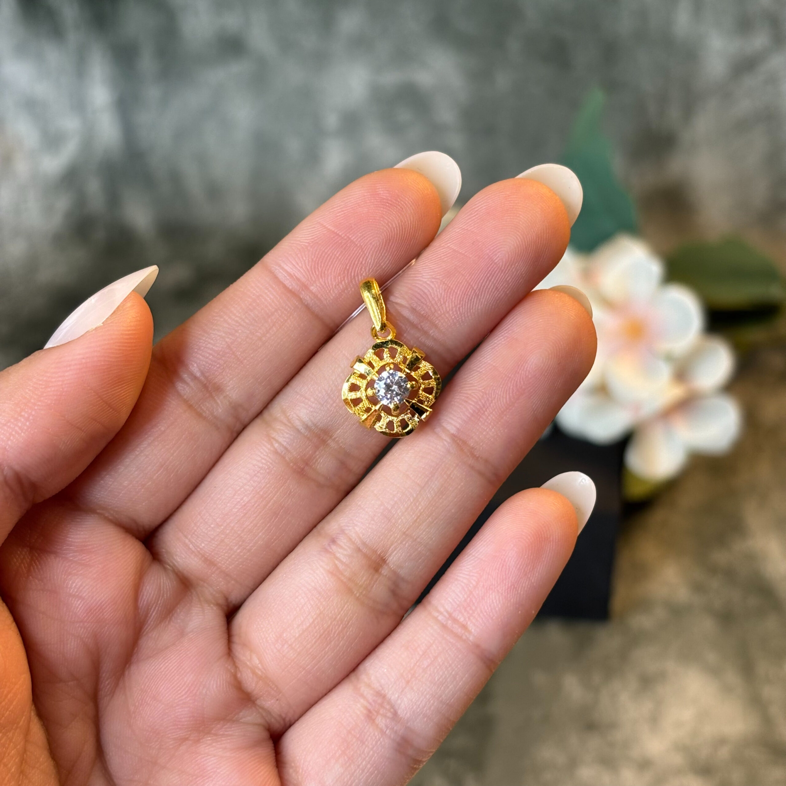 PENDENT ( 24KT GOLD)