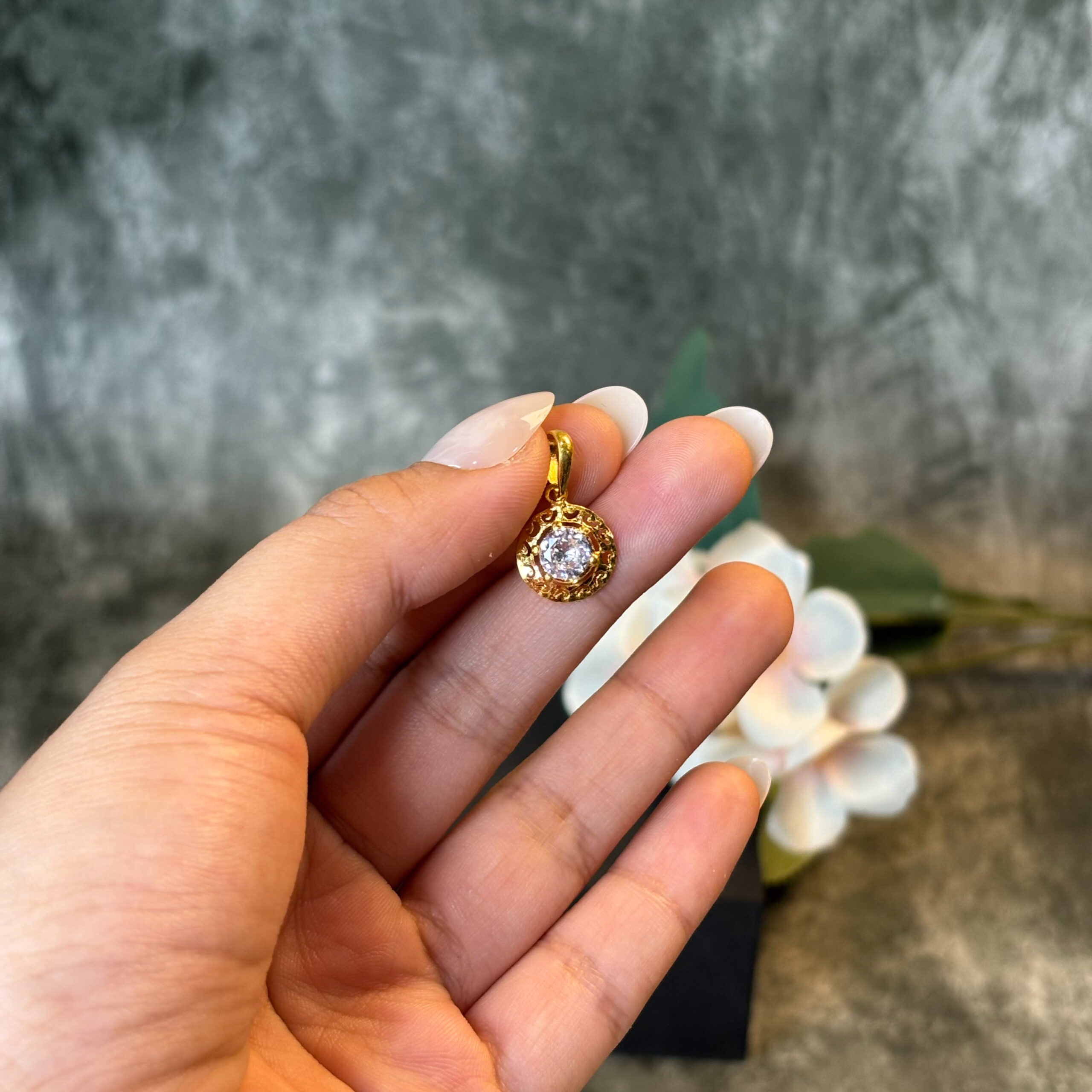 PENDENT ( 24KT GOLD)