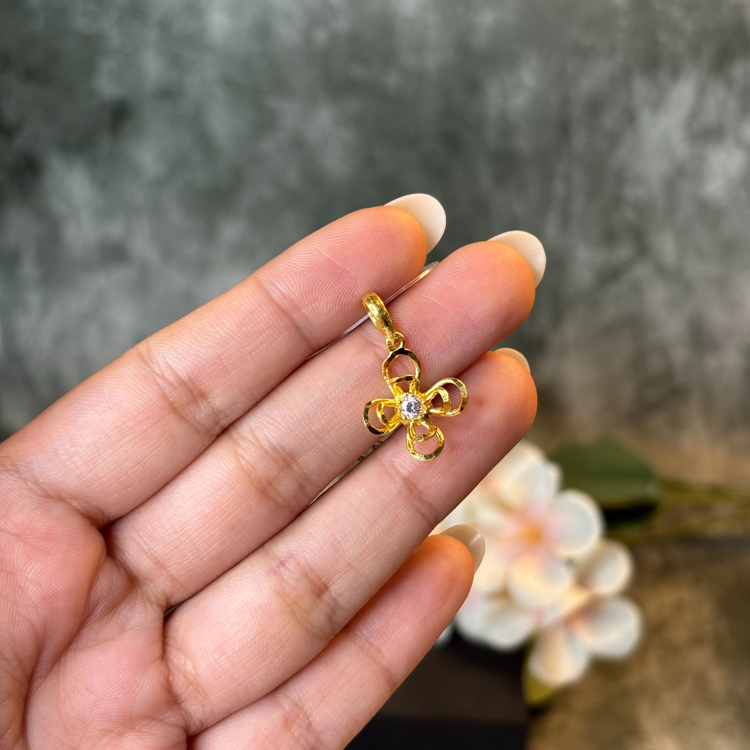 PENDENT ( 24KT GOLD)