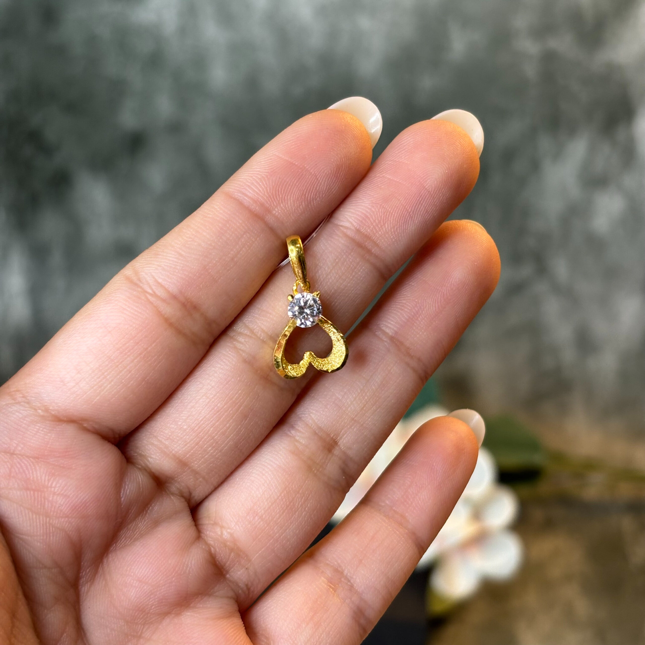 PENDENT ( 24KT GOLD)