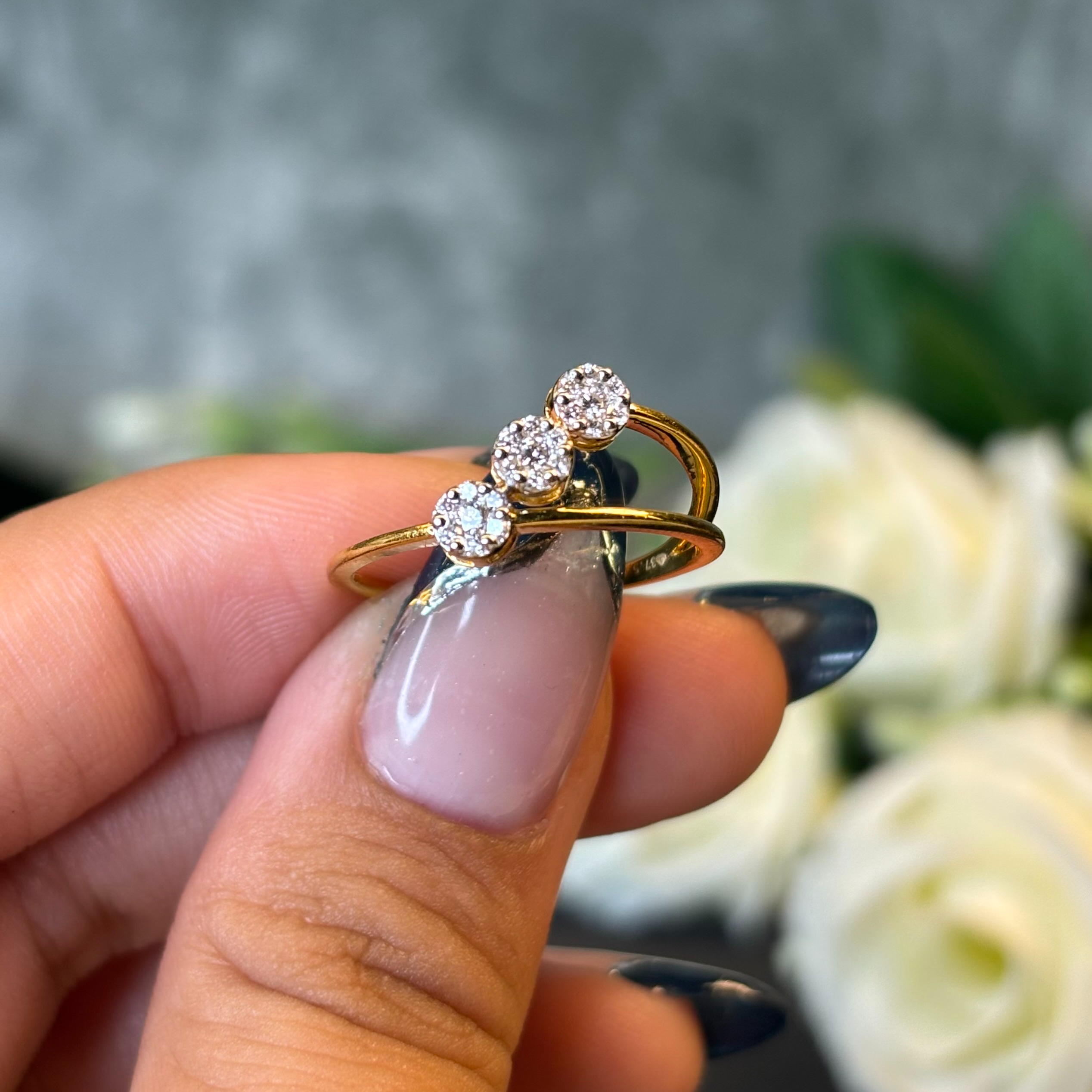 DIAMOND RING  ( 9KT GOLD)
