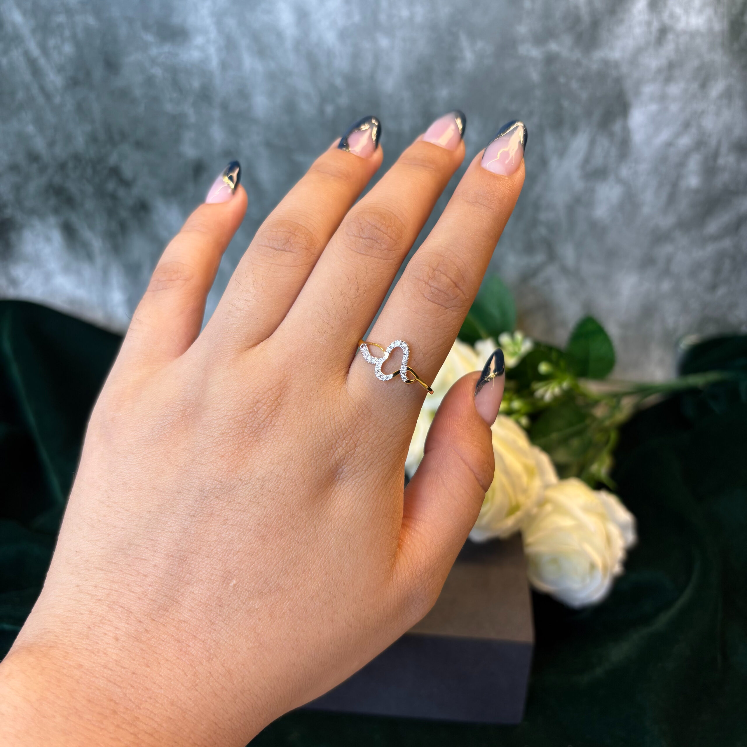 DIAMOND RING  ( 9KT GOLD)