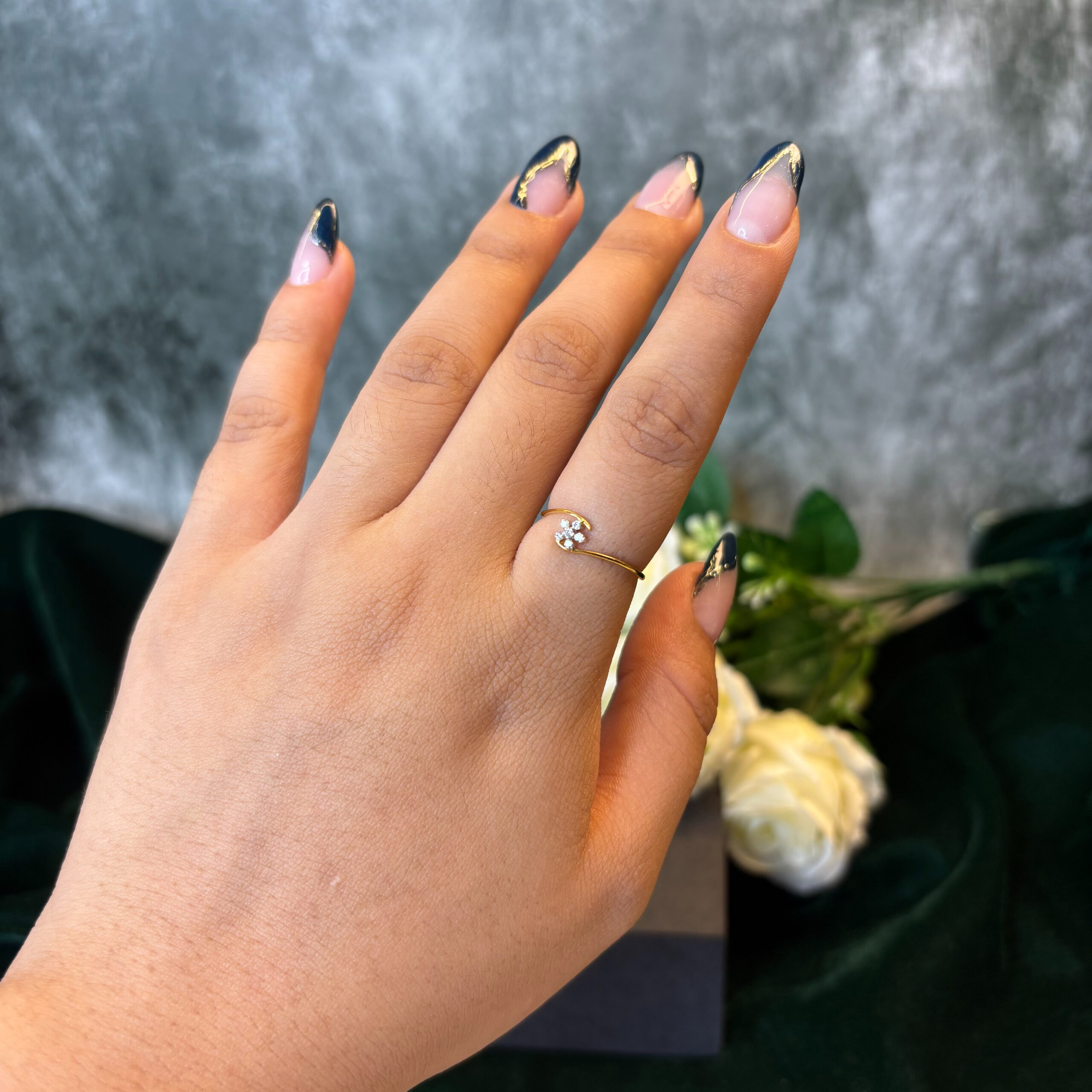 DIAMOND RING  ( 9KT GOLD)