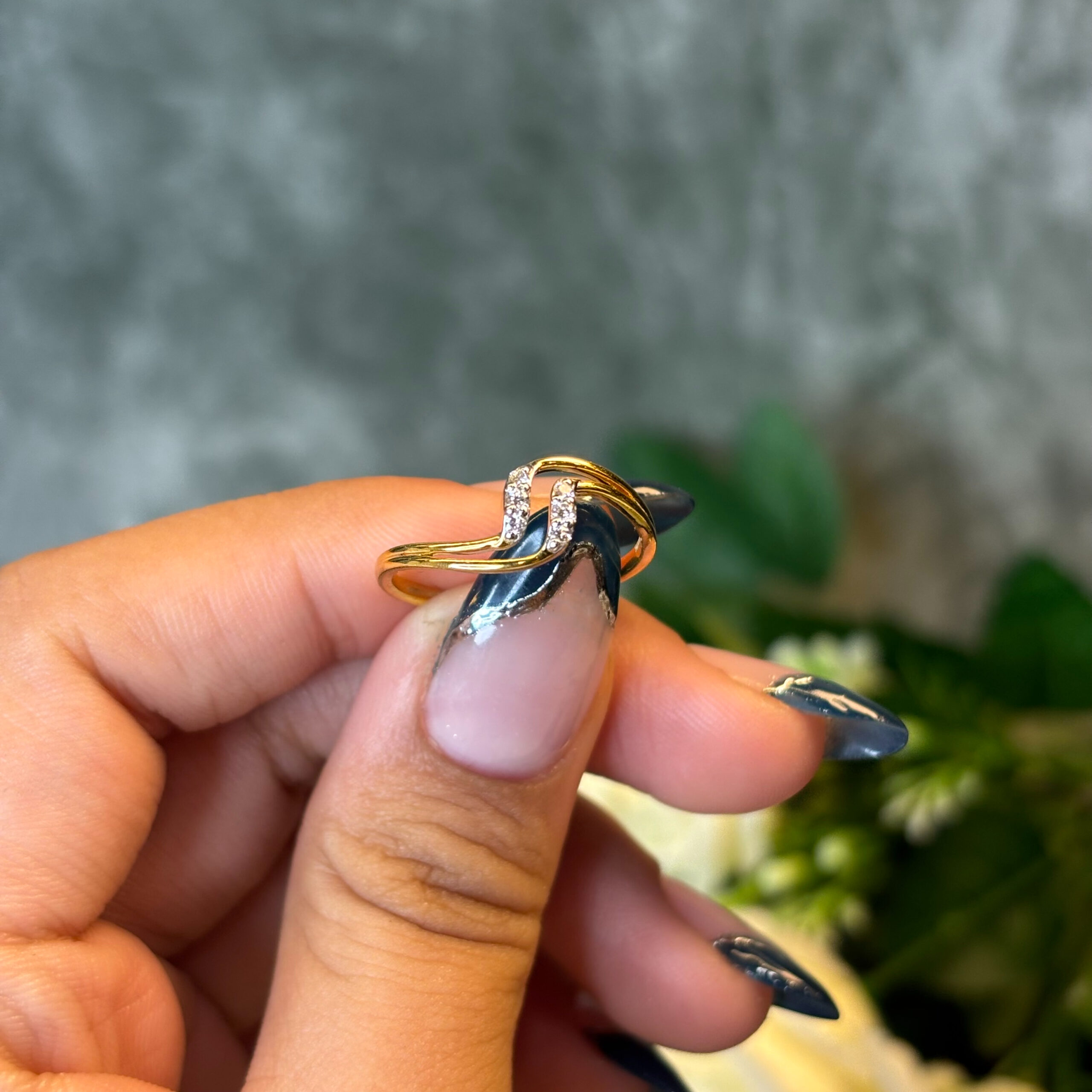 DIAMOND RING  ( 9KT GOLD)