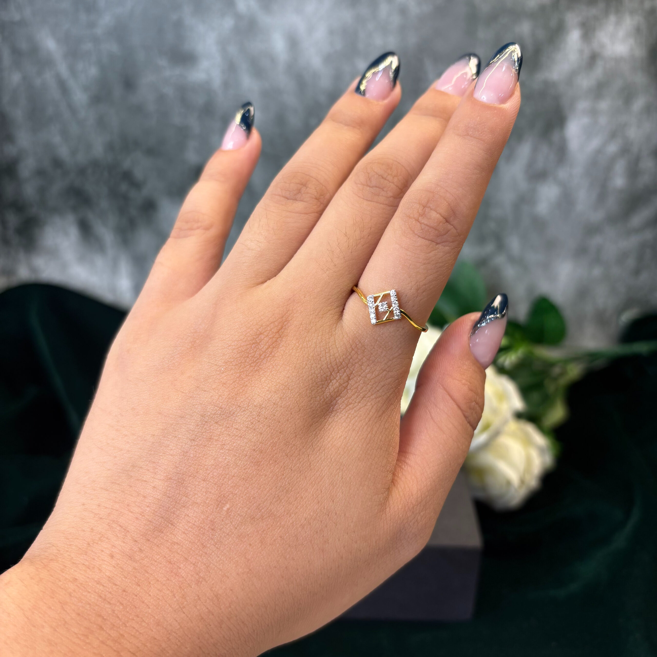 DIAMOND RING  ( 9KT GOLD)