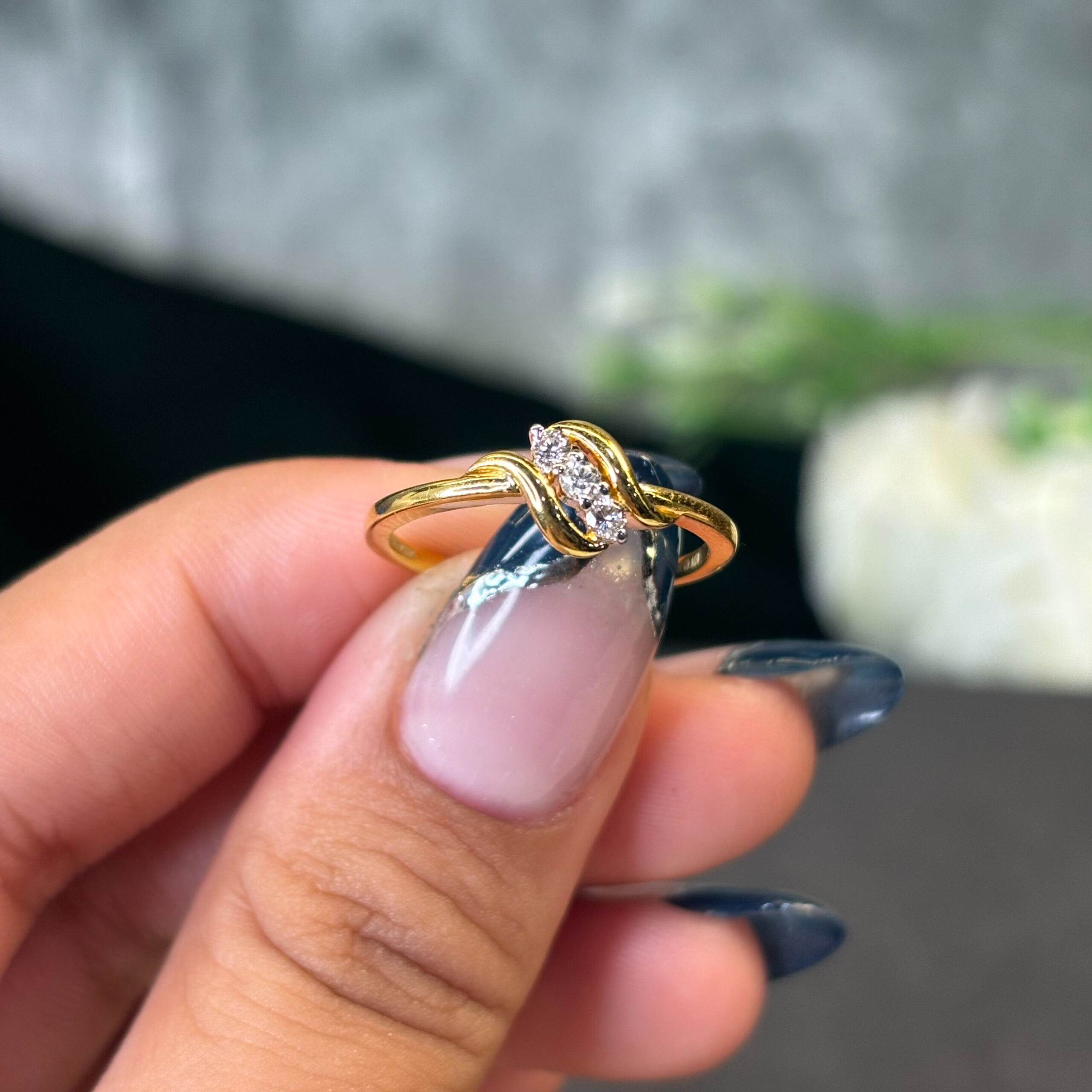 DIAMOND RING  ( 9KT GOLD)
