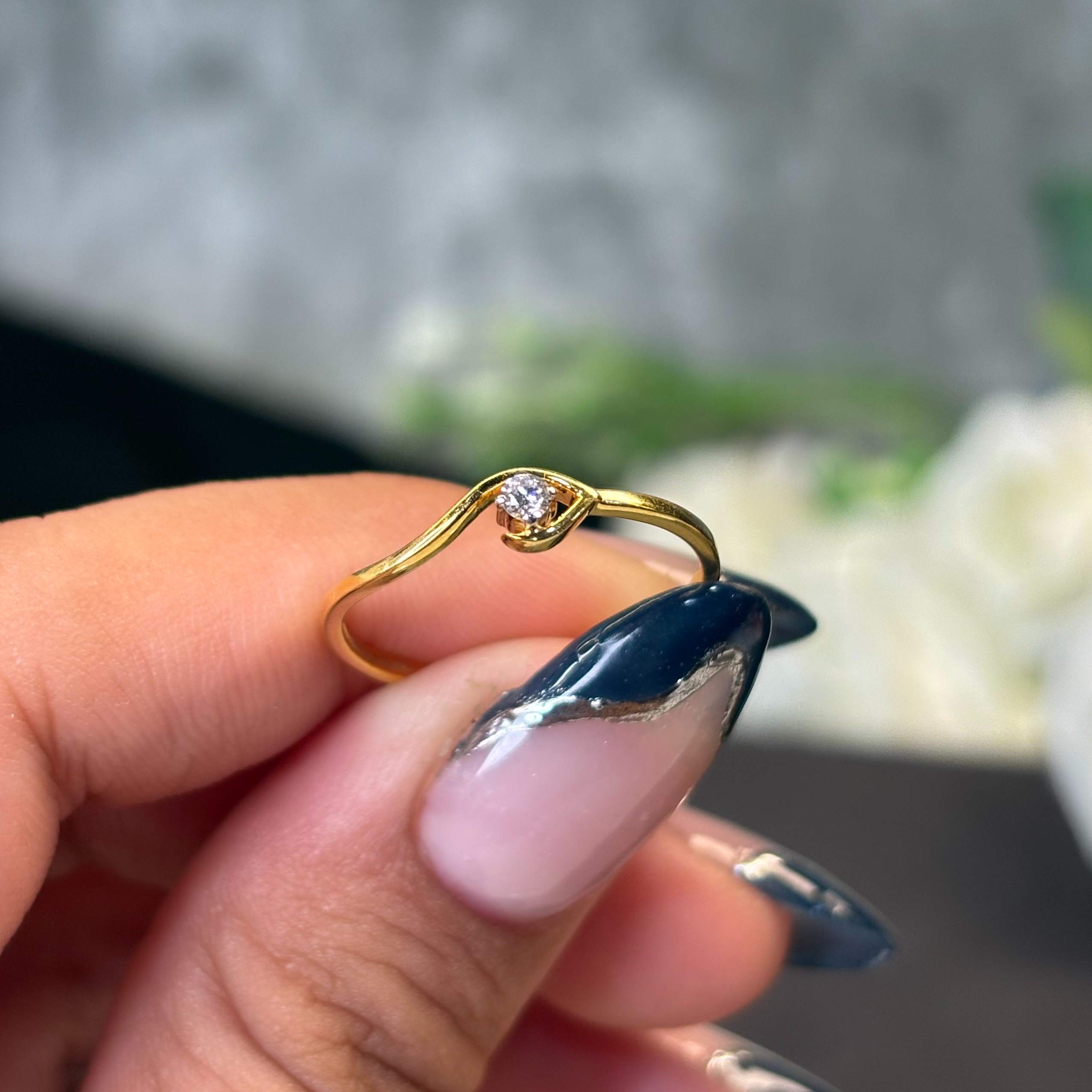 DIAMOND RING  ( 9KT GOLD)