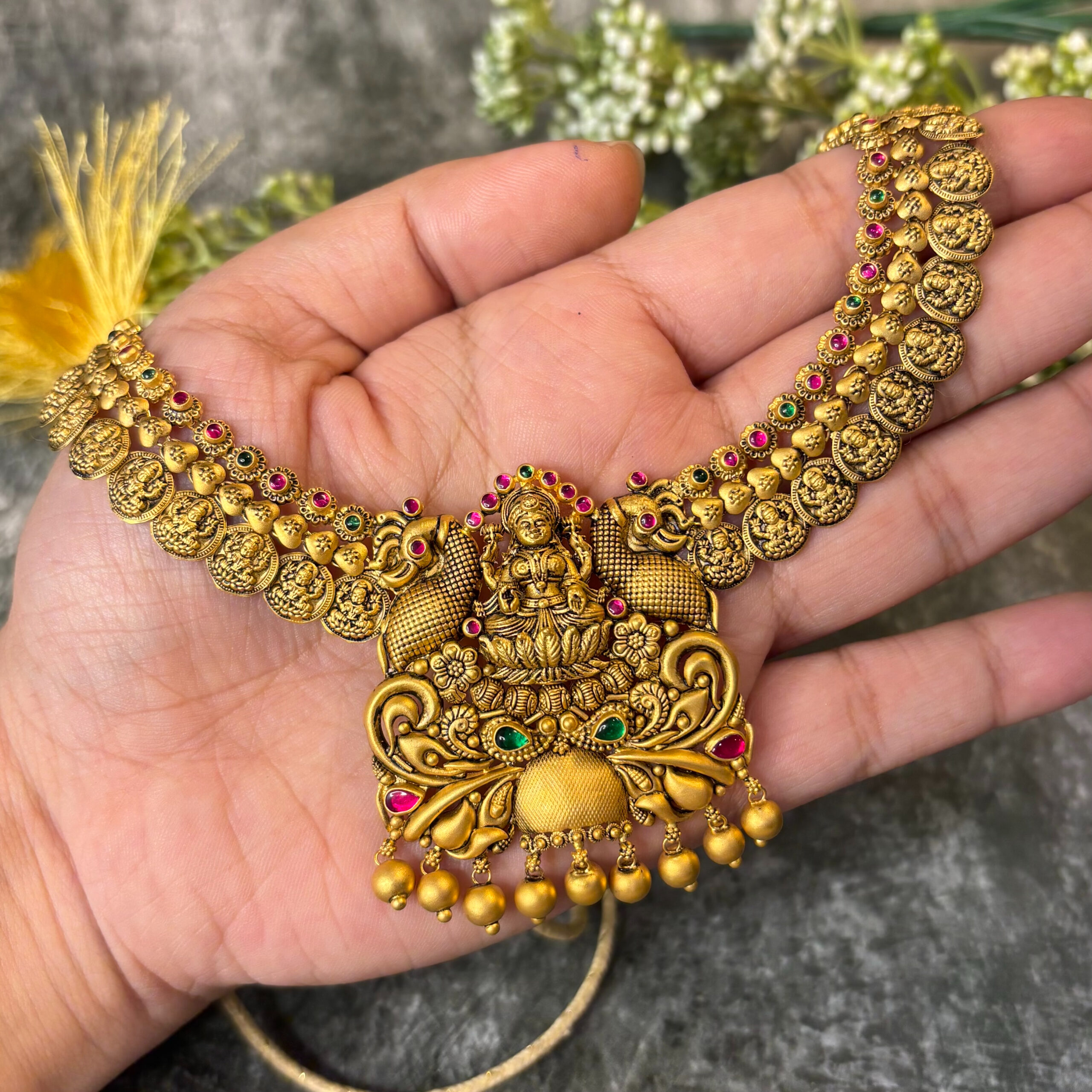 TEMPLE NECKLACE SET