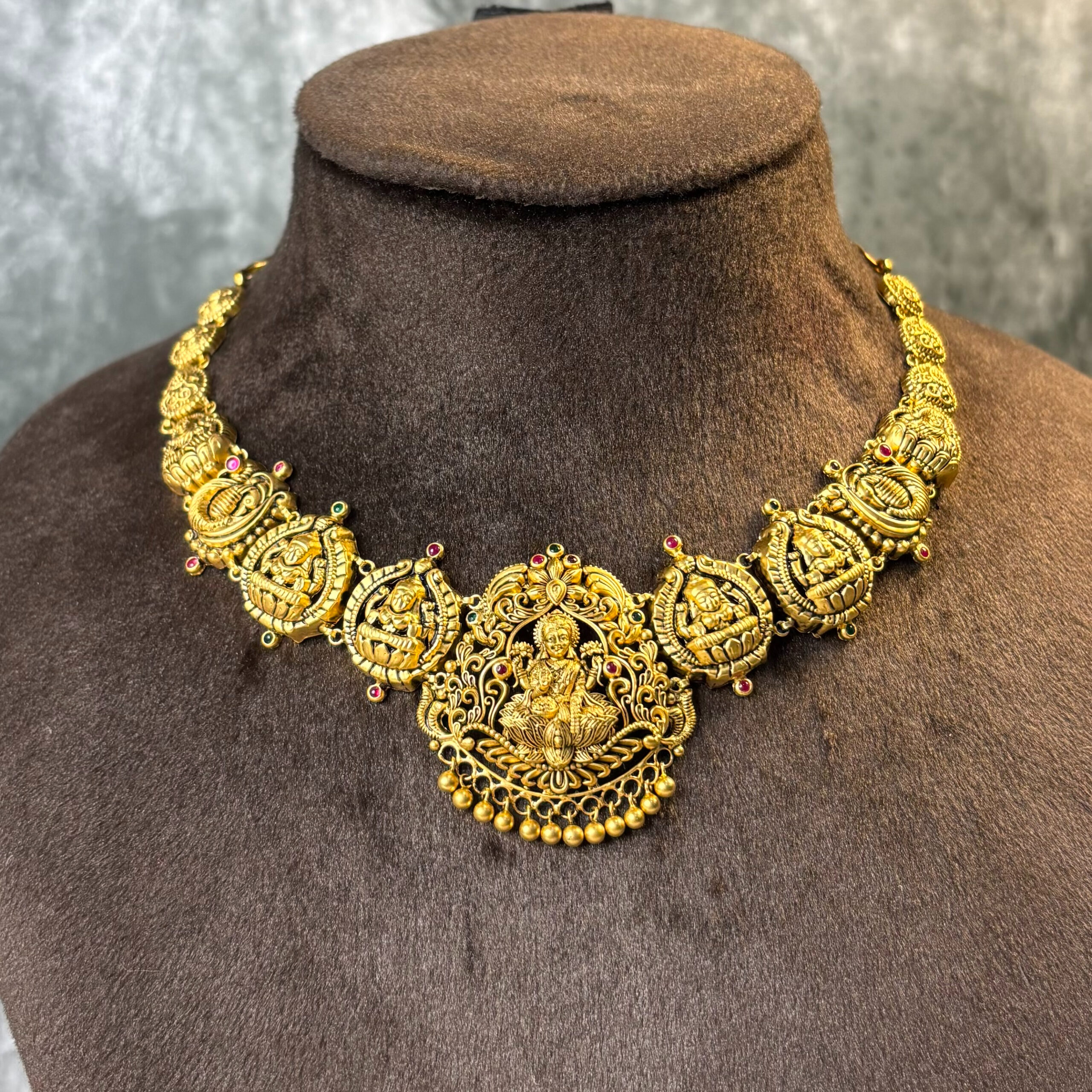 TEMPLE NECKLACE SET