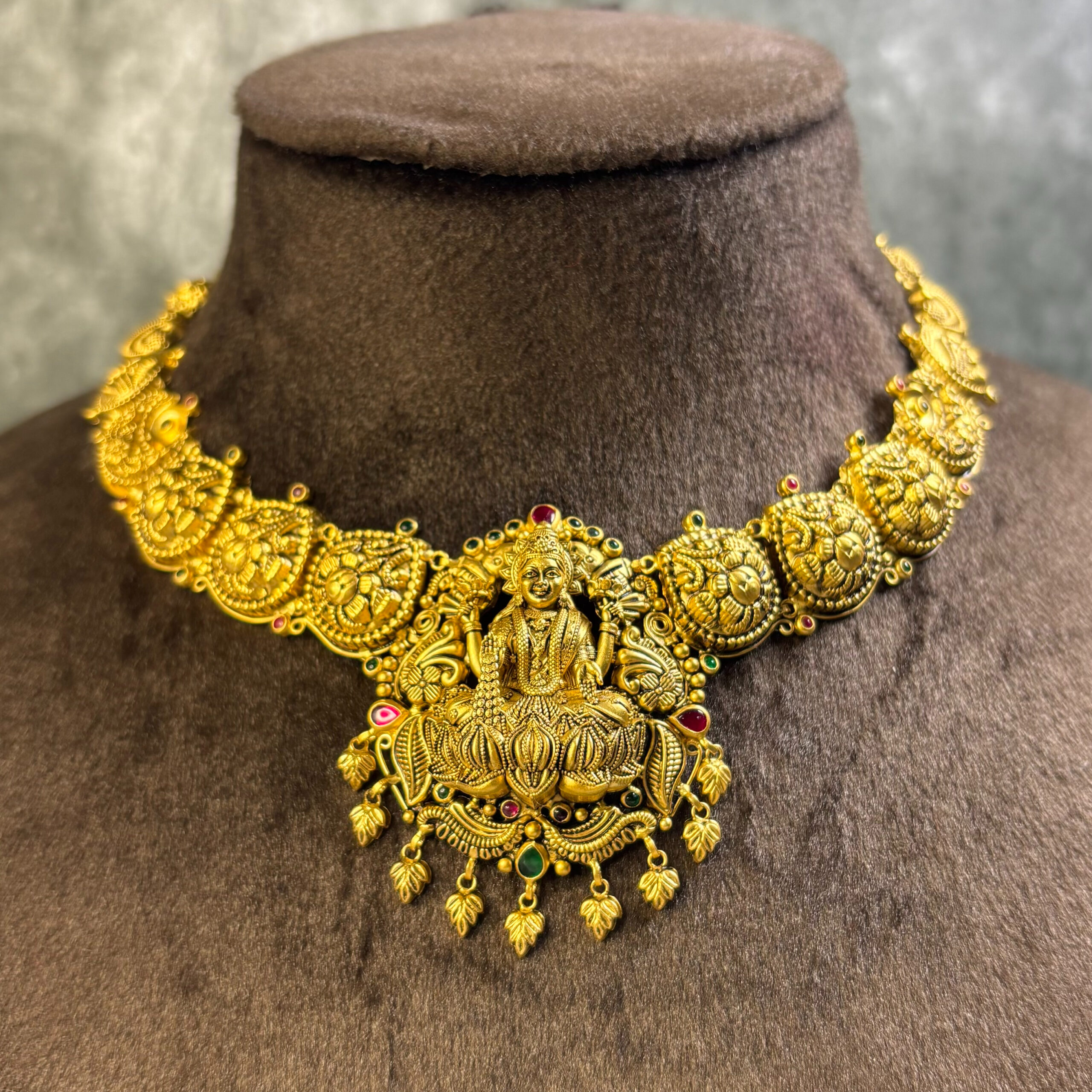TEMPLE NECKLACE SET