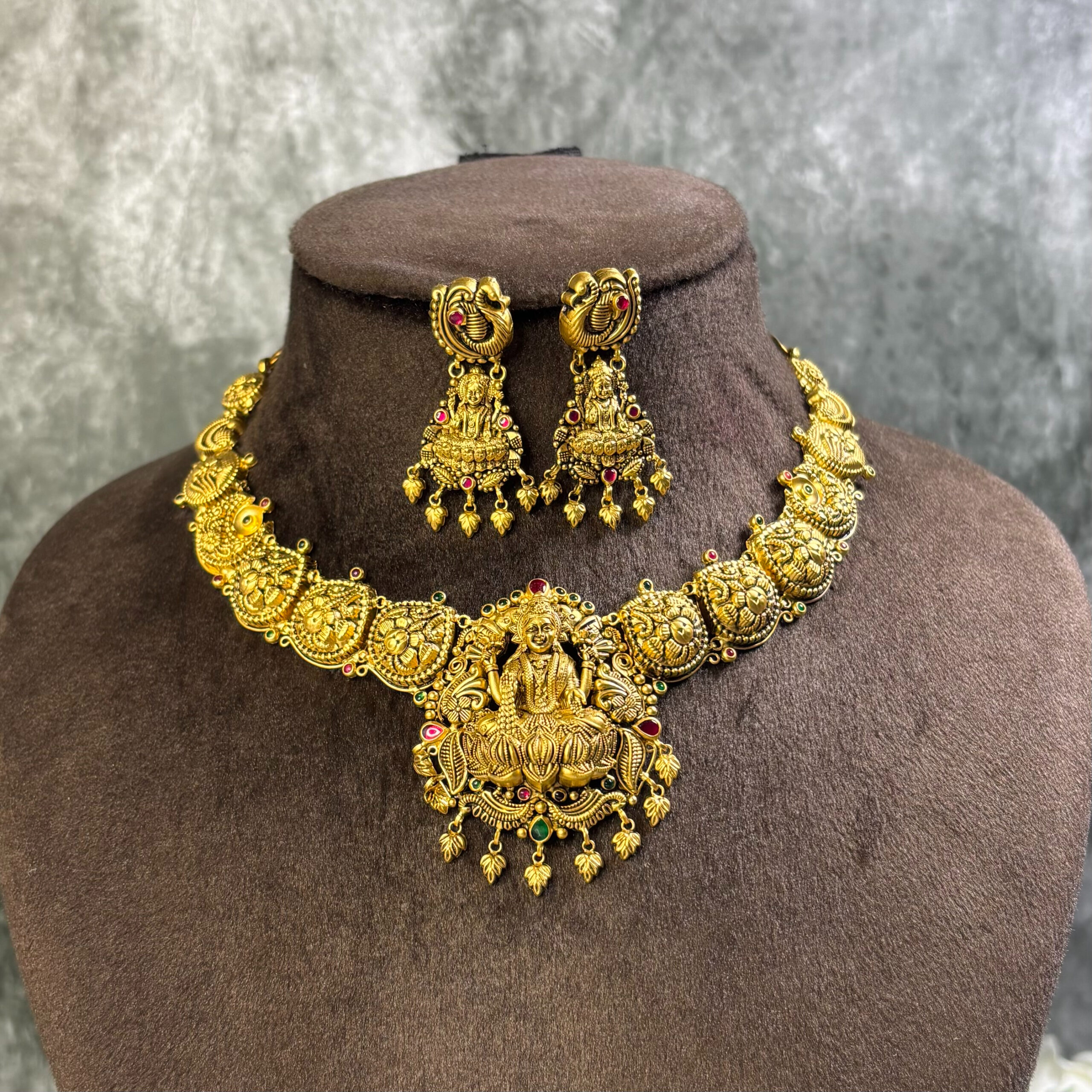TEMPLE NECKLACE SET