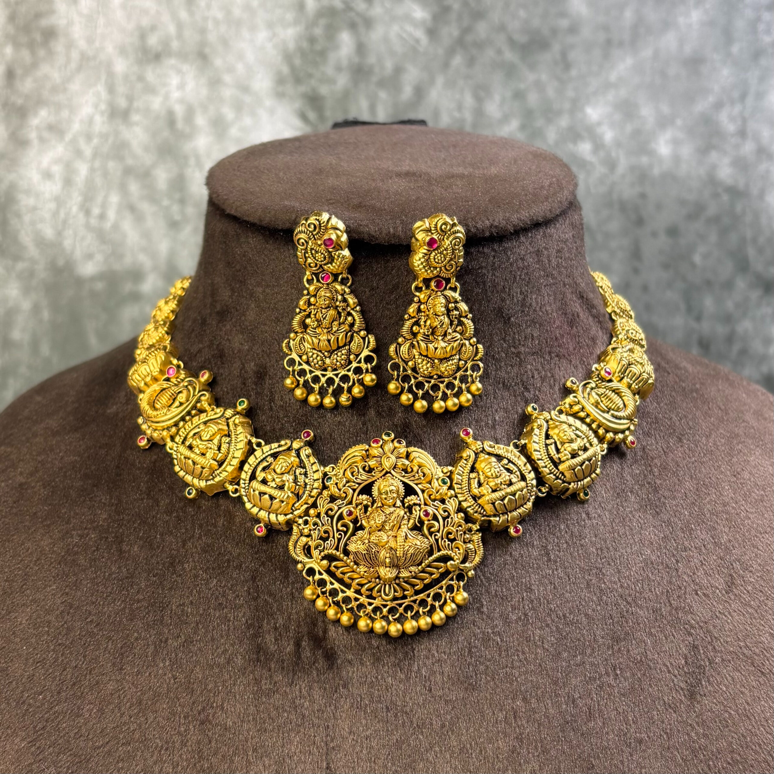 TEMPLE NECKLACE SET
