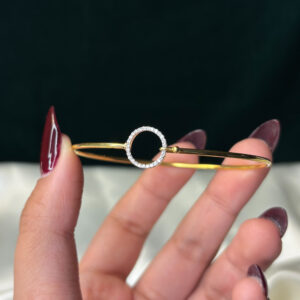 DIAMOND BANGLE ( 18KT GOLD)