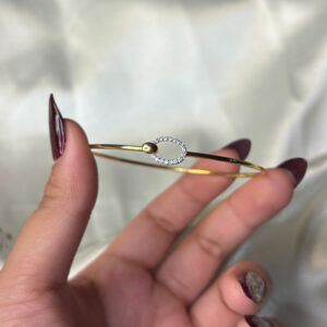 DIAMOND BANGLE ( 18KT GOLD)