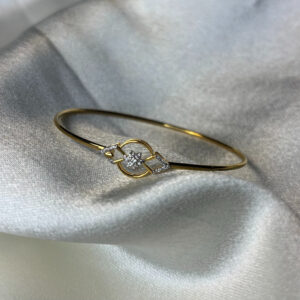 DIAMOND BNGLE ( 18KT GOLD) - Image 3