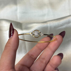 DIAMOND BNGLE ( 18KT GOLD)
