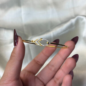 DIAMOND BANGLE ( 18KT GOLD)