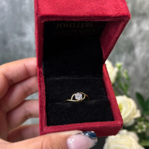 DIAMOND RING  ( 9KT GOLD) - Image 3