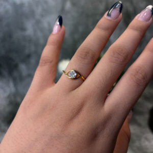 DIAMOND RING  ( 9KT GOLD) - Image 2