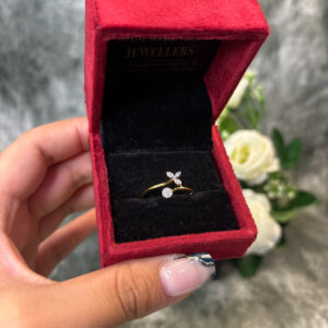 DIAMOND RING  ( 9KT GOLD) - Image 3