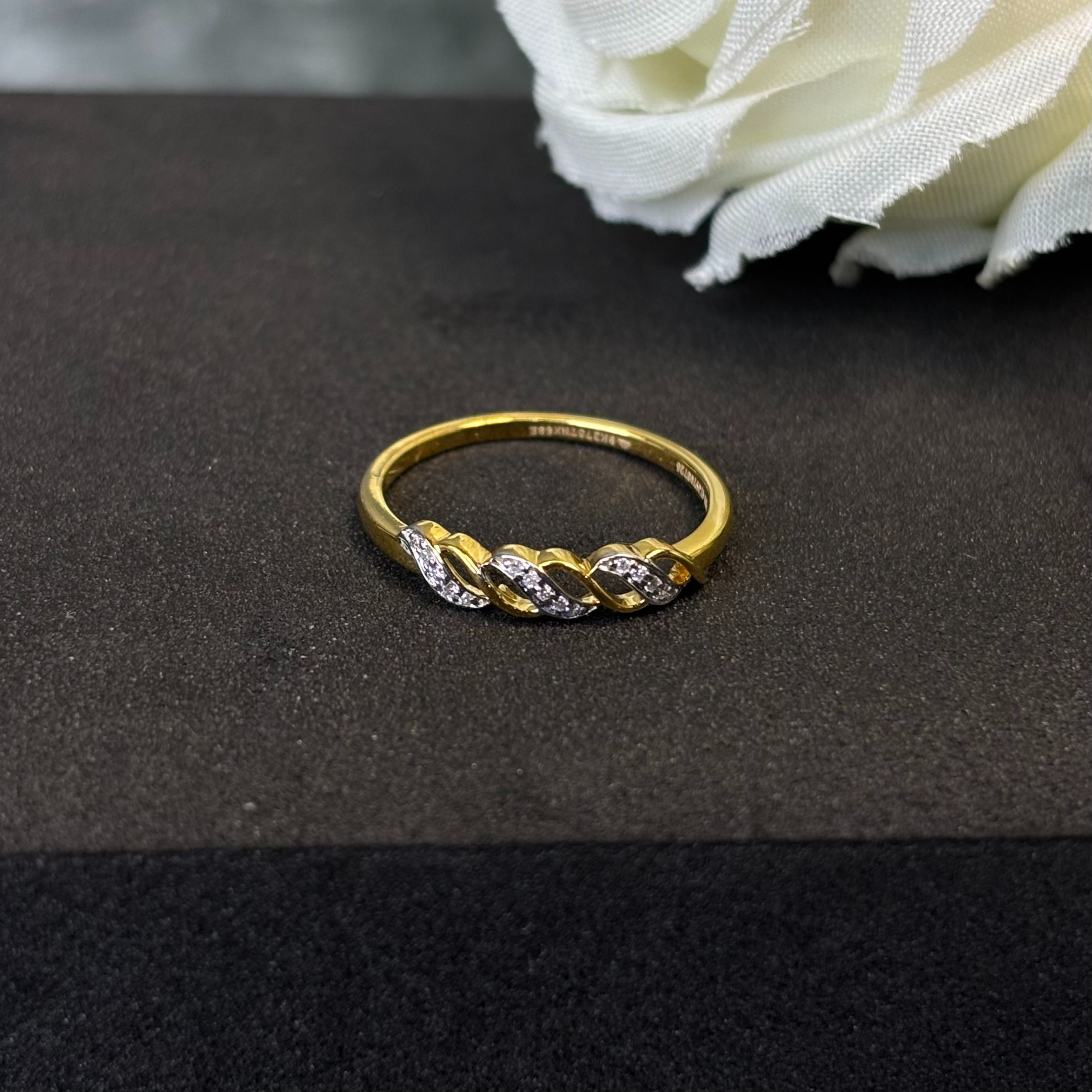 IMG_9589 DIAMOND RING ( 9KT GOLD) - Image 1