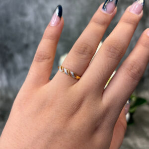 DIAMOND RING ( 9KT GOLD) - Image 2