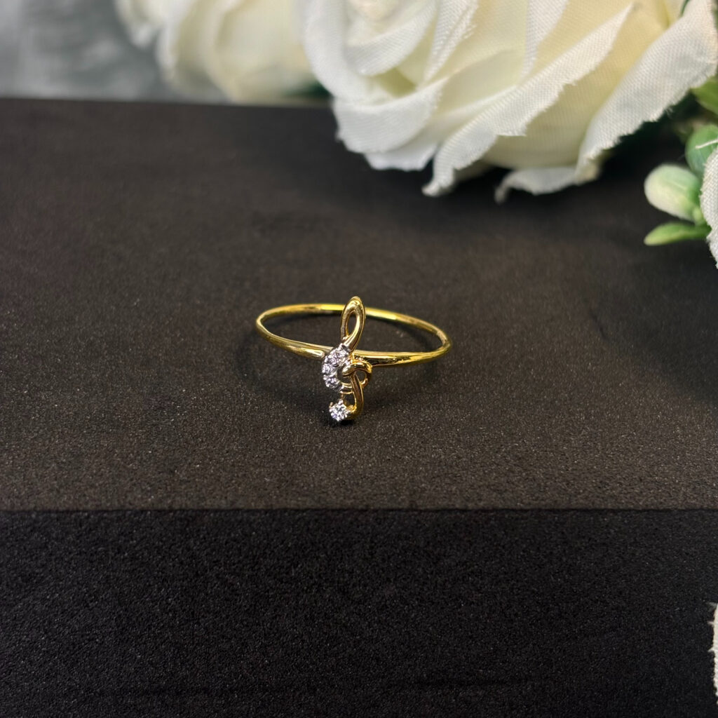 DIAMOND RING  ( 9KT GOLD)