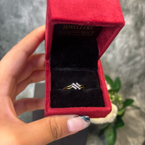 DIAMOND RING  ( 9KT GOLD) - Image 3