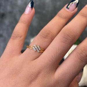 DIAMOND RING  ( 9KT GOLD) - Image 2