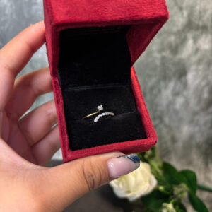 DIAMOND RING  ( 9KT GOLD) - Image 3