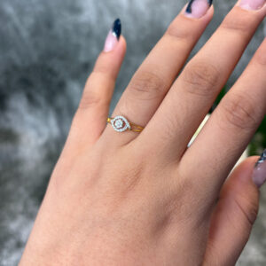 DIAMOND RING  ( 9KT GOLD) - Image 2