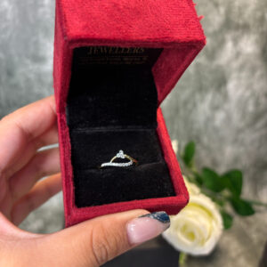 DIAMOND RING ( 9KT GOLD) - Image 3
