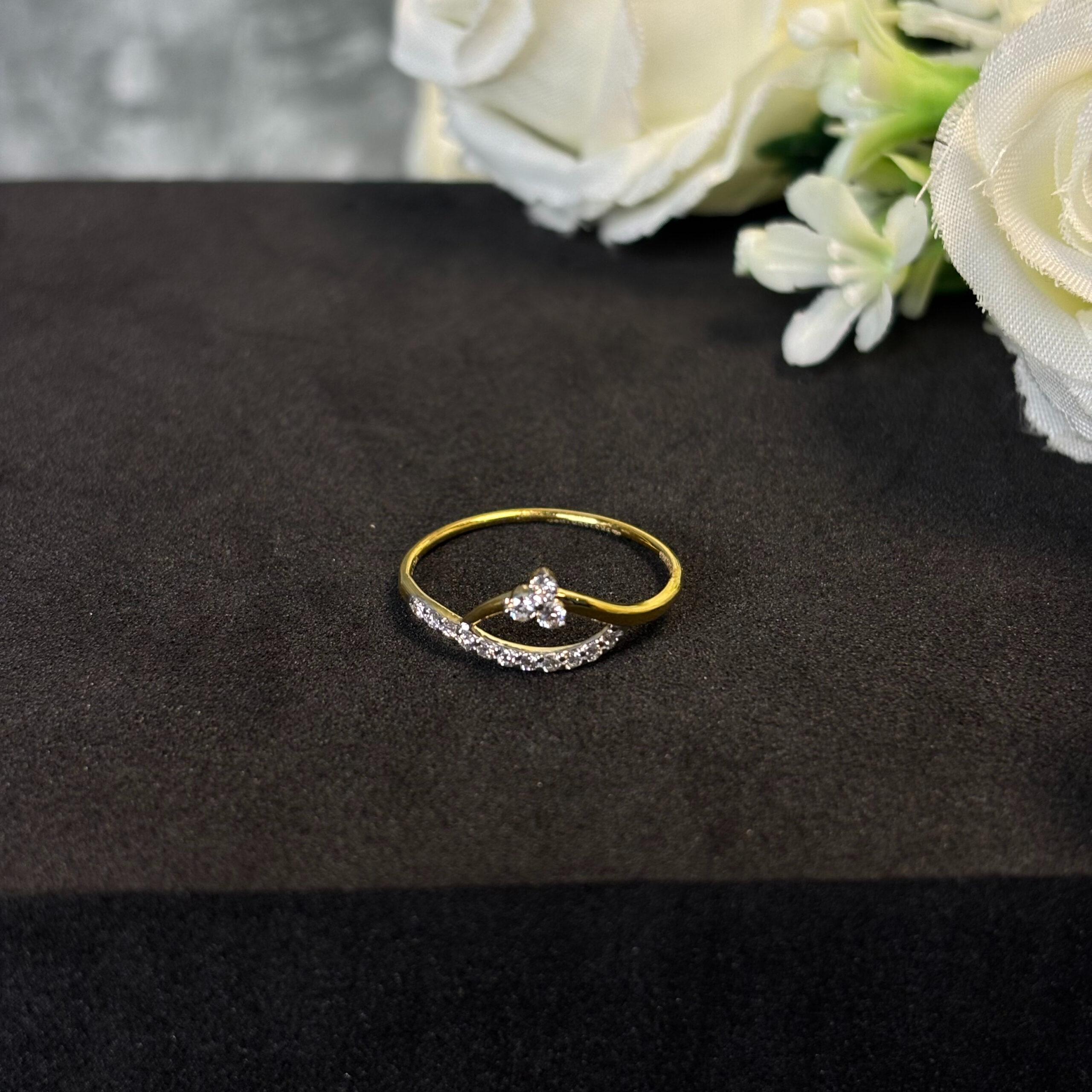 IMG_9711 DIAMOND RING ( 9KT GOLD) - Image 1